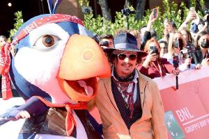 Johnny Depp zeigt sich bestens gelaunt beim Filmfestival in Rom
