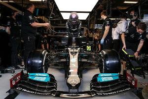 Mercedes besorgt über großen Rückstand