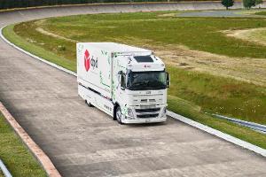 Fast 1.100 Kilometer mit dem Elektro-Lkw