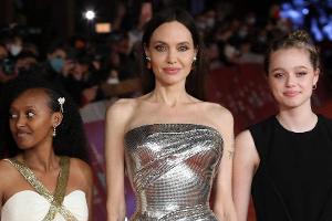 Angelina Jolie mit Zahara und Shiloh bei "Eternals"-Premiere in Rom