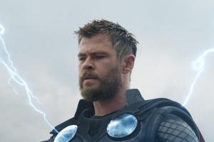 Thor (Chris Hemsworth) ist einer der Helden, die sich Thanos in den Weg stellen.