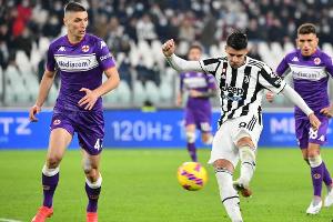 Juve siegt spät in Überzahl