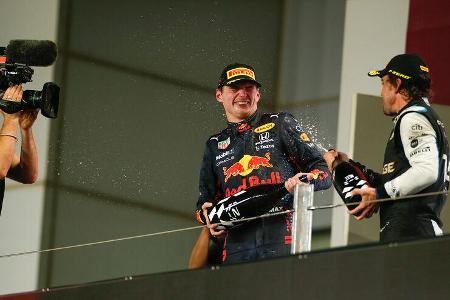 Verstappen - Alonso - GP Katar 2021 - Rennen