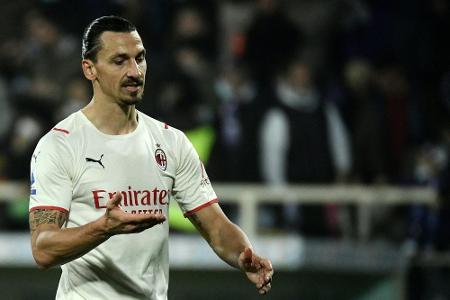 Ibrahimovic macht trotz Dauerschmerzen weiter: Ibrahimovic macht trotz Dauerschmerzen weiter: