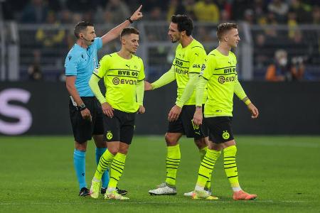 Nach der herben 0:4-Klaschte im Hinspiel gegen Ajax Amsterdam bot sich Borussia Dortmund am Mittwochabend die Gelegenheit zu... Nach der herben 0:4-Klaschte im Hinspiel gegen Ajax Amsterdam bot sich Borussia Dortmund am Mittwochabend die Gelegenheit zu...