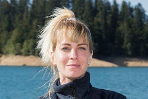 In der neuen RTL-Show "Unbreakable" stellt sich Jasmin Tawil offen ihren Problemen.