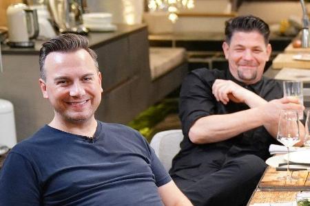 Tim Raue (li.) und Tim Mälzer in der Tim Raue (li.) und Tim Mälzer in der