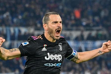 Erste Pleiten für Führungsduo Neapel und Milan - dritter Juve-Sieg in Serie Erste Pleiten für Führungsduo Neapel und Milan - dritter Juve-Sieg in Serie