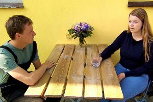 Das Tischtuch zwischen Dirk und Saskia ist zerschnitten.
