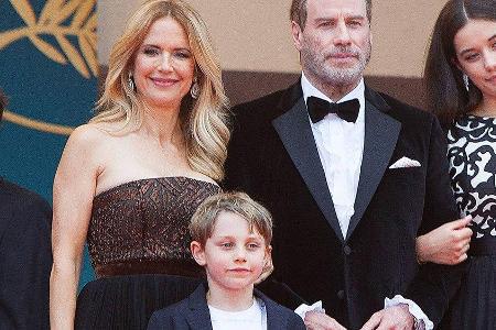 Kelly Preston und John Travolta mit ihrem Sohn Benjamin bei den Filmfestspielen von Cannes im Jahr 2018. Kelly Preston und John Travolta mit ihrem Sohn Benjamin bei den Filmfestspielen von Cannes im Jahr 2018.