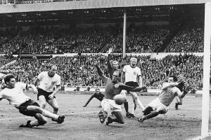 Das SID-Kalenderblatt am 15. November: Abschiedsspiel von Helmut Schön