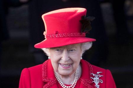 Queen Elizabeth II. nach dem traditionellen Weihnachtsgottesdienst in Sandringham 2019. Queen Elizabeth II. nach dem traditionellen Weihnachtsgottesdienst in Sandringham 2019.