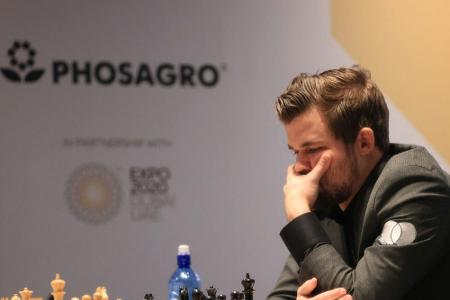Carlsen mit Remis zum Auftakt der Schach-WM Carlsen mit Remis zum Auftakt der Schach-WM