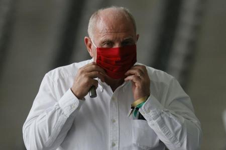 FC Bayern: Hoeneß nach turbulenter JHV FC Bayern: Hoeneß nach turbulenter JHV