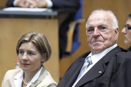 Maike Kohl-Richter und Helmut Kohl im Jahr 2012. Maike Kohl-Richter und Helmut Kohl im Jahr 2012.
