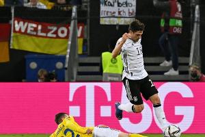 DFB: Rechtsverteidiger Hofmann sieht sich für Top-Teams gerüstet