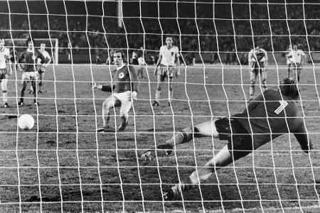 FCK-Legende Hellström unheilbar an Krebs erkrankt FCK-Legende Hellström unheilbar an Krebs erkrankt