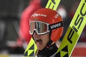 Skispringen: Althaus fliegt bei Mechler-Debüt aufs Podest