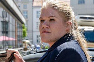 "Polizeiruf 110: Hermann": Kriminalhauptkommissarin Alexandra Luschke (Gisa Flake) unterstützt die Ermittlungen.