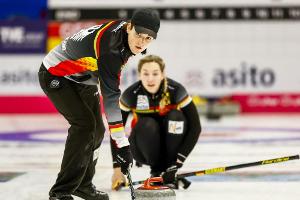 Curling: Olympia rückt für deutsche Teams in weite Ferne