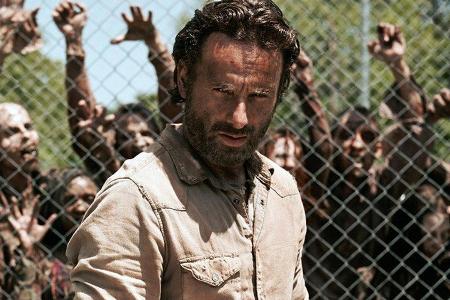 Endlich wissen wir, wo die Zombies herkommen, mit denen sich Rick Grimes (Andrew Lincoln) und Co. herumärgern mussten. Endlich wissen wir, wo die Zombies herkommen, mit denen sich Rick Grimes (Andrew Lincoln) und Co. herumärgern mussten.