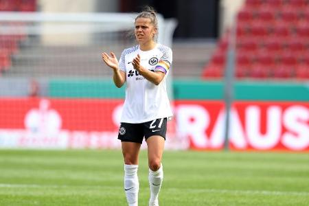 Feiersinger bleibt bis 2024 bei Eintracht-Frauen Feiersinger bleibt bis 2024 bei Eintracht-Frauen
