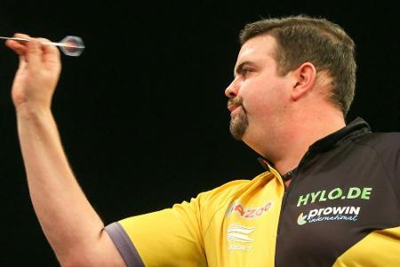 Darts-WM: Auch Clemens in Runde drei - Cross schlägt Darts-WM: Auch Clemens in Runde drei - Cross schlägt