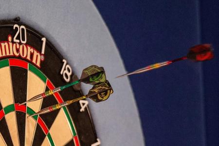 Darts-WM: Suljovic scheidet nach Krimi aus Darts-WM: Suljovic scheidet nach Krimi aus