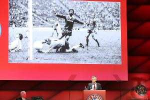 Bayern-Fans sammeln für Müller-Statue