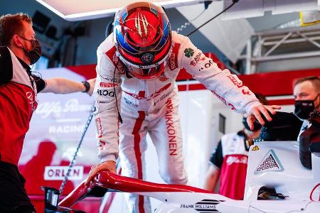 Kimi Räikkönen - Alfa Romeo - Formel 1 - GP Saudi-Arabien - Jeddah - Freitag - 3.12.2021 Kimi Räikkönen - Alfa Romeo - Formel 1 - GP Saudi-Arabien - Jeddah - Freitag - 3.12.2021