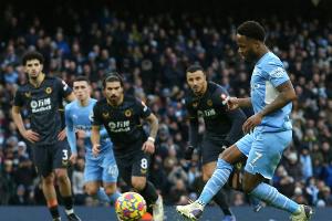 ManCity müht sich zum Sieg und sichert Tabellenführung