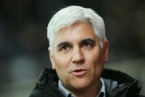 St.-Pauli-Sportchef Bornemann: Achillessehnenriss beim Tennis