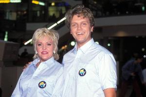 Hape Kerkeling 1995 mit Angelika Milster in "Club Las Piranjas".