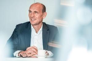 „Elektro- und Hybridangebot schnell ausbauen“