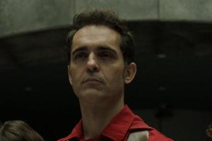 Schauspieler Pedro Alonso bekommt als seine "Haus des Geldes"-Figur Berlin einen eigenen Serien-Ableger spendiert.