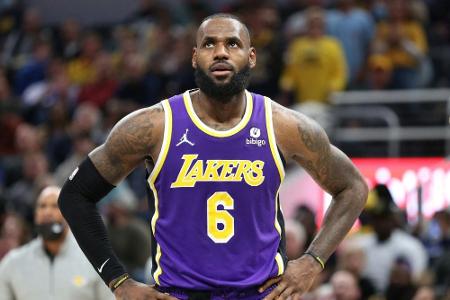 Basketball-Star James im Corona-Protokoll der NBA Basketball-Star James im Corona-Protokoll der NBA