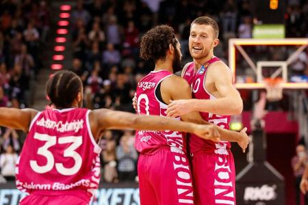 BBL: Bonn bleibt Bayern auf den Fersen - Spiel in Chemnitz abgesagt BBL: Bonn bleibt Bayern auf den Fersen - Spiel in Chemnitz abgesagt