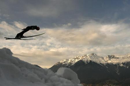 Vierschanzentournee: Springen in Innsbruck und Bischofshofen vor Zuschauern Vierschanzentournee: Springen in Innsbruck und Bischofshofen vor Zuschauern