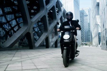 Niu Mqi Black