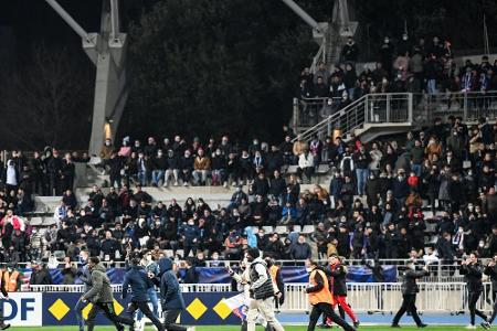 Nach erneuten Ausschreitungen: Lyon schließt Fans von Auswärtsspielen aus Nach erneuten Ausschreitungen: Lyon schließt Fans von Auswärtsspielen aus