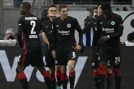 Eintracht schließt Kooperation mit Sky ab Eintracht schließt Kooperation mit Sky ab