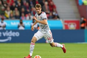 FC Bayern: Stanisic zieht sich Muskelbündelriss im Oberschenkel zu