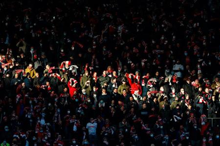 SID-Umfrage: Corona und Kommerzialisierung nehmen Fans das Fußball-Interesse SID-Umfrage: Corona und Kommerzialisierung nehmen Fans das Fußball-Interesse