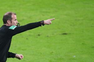 Schiedsrichter Fritz gibt 5000. Elfmeter der Bundesliga-Geschichte