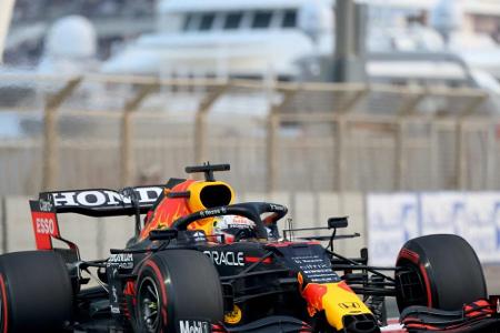 Max Verstappen ist zum ersten Mal Formel-1-Weltmeister Max Verstappen ist zum ersten Mal Formel-1-Weltmeister