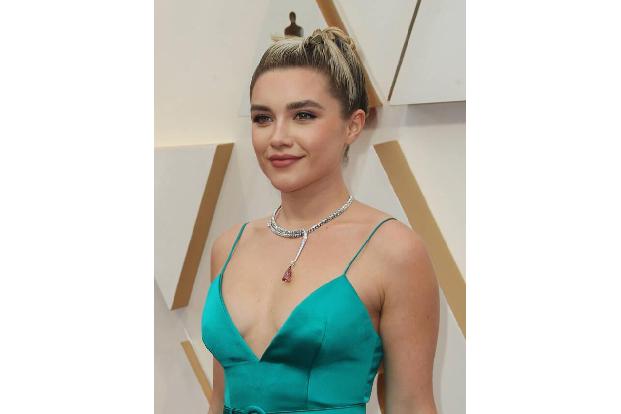 Der Zwischenfall hat die Branche zutiefst erschüttert und verunsichert, wie ein Posting von 'Black Widow'-Star Florence Pugh...