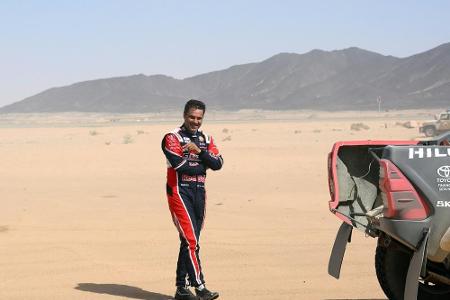 Rallye Dakar: Zeitstrafe für Loeb - Al-Attiyah dicht vor viertem Triumph Rallye Dakar: Zeitstrafe für Loeb - Al-Attiyah dicht vor viertem Triumph