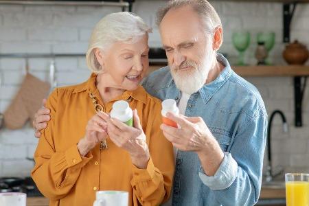 Einem Vitamin-Mangel lässt sich zumeist mit zusätzlichen Präparaten entgegenwirken. Einem Vitamin-Mangel lässt sich zumeist mit zusätzlichen Präparaten entgegenwirken.