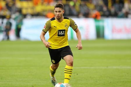 Dortmund mit Guerreiro gegen Freiburg Dortmund mit Guerreiro gegen Freiburg