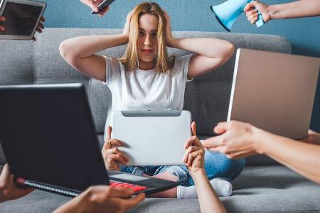 Push-Nachrichten, Messenger-Dienste und Co.: Es ist gut für die mentale Gesundheit, sich ab und zu digital zu entgiften. Push-Nachrichten, Messenger-Dienste und Co.: Es ist gut für die mentale Gesundheit, sich ab und zu digital zu entgiften.